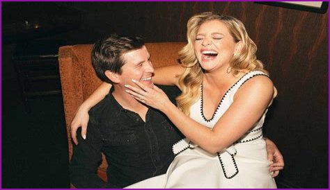 Who is Lauren Alaina Dating Now? Exploring Her Relationship History and Current Status